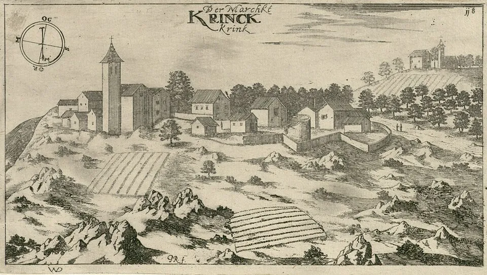 Eine ältere Ansicht von Kringa aus dem Werk Valvasors erinnert an die Zeit, in der die Geschichte von Jure Grando schriftlich bekannt wurde.