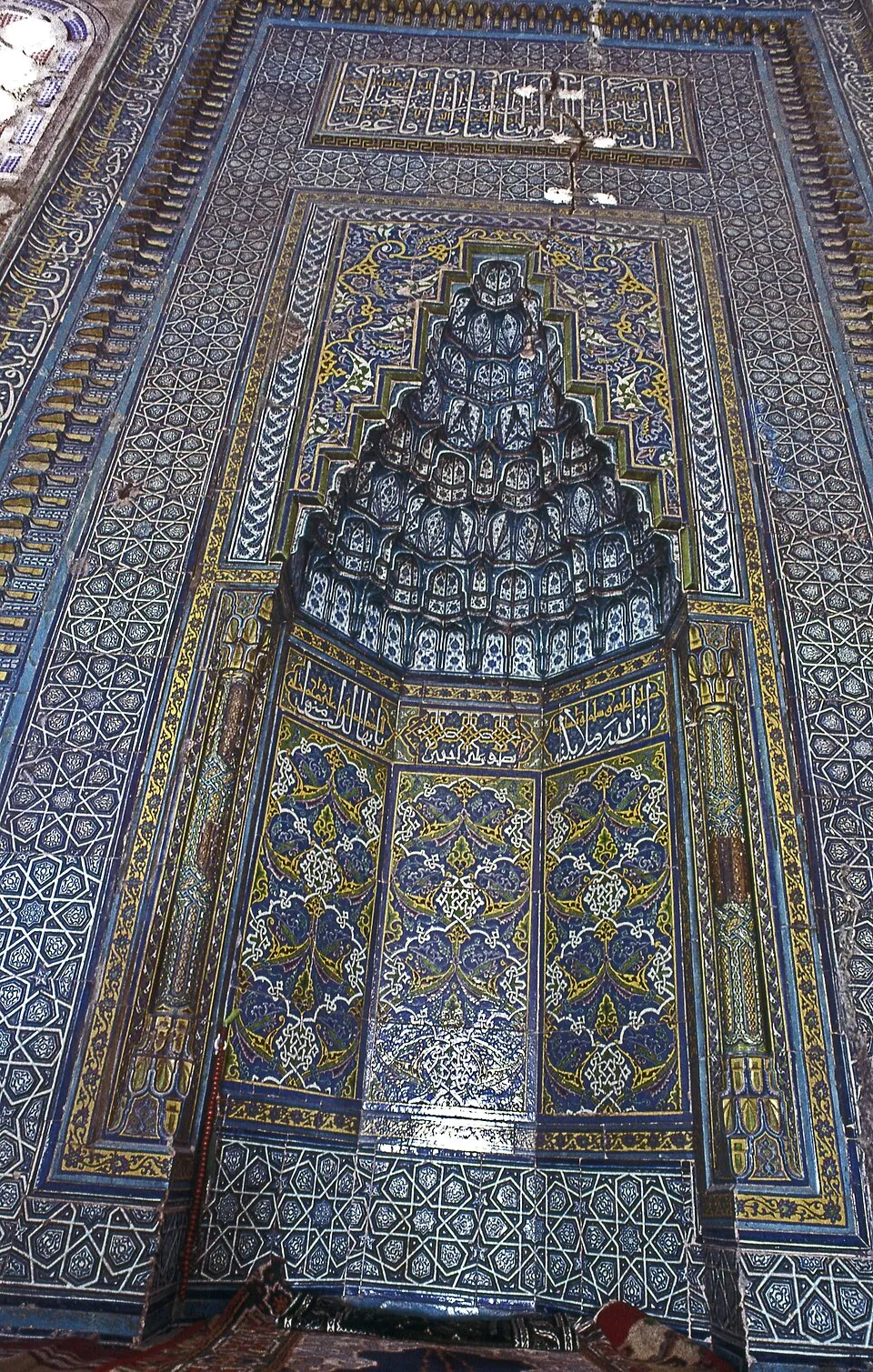 Die Muradiye Moschee in Edirne wurde unter Murad dem Zweiten gegründet und erinnert an seine Rolle als Herrscher und Bauherr.